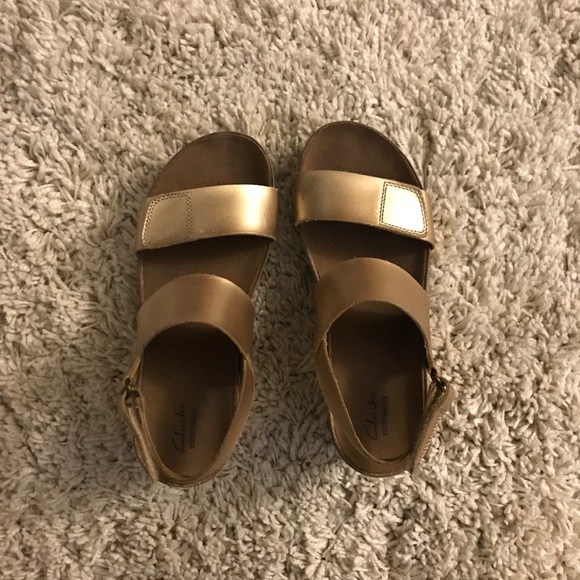 clarks shoes womens gold